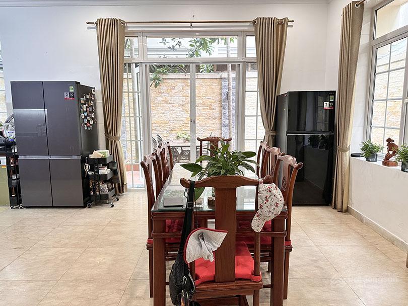 Cho thuê biệt thự 230m2 khu t ciputra 5 phòng ngủ