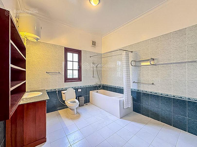 Cho thuê biệt thự bể bơi sân vườn đường tô ngọc vân tây hồ hà nội