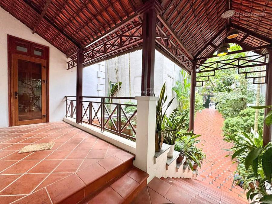 Cho thuê biệt thự bể bơi đường tô ngọc vân, quận tây hồ, hà nội