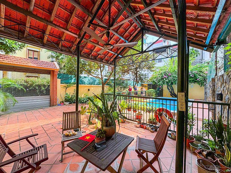 Biệt thự bể cho thuê sân vườn bơi đường tô ngọc vân quận tây hồ hà nội