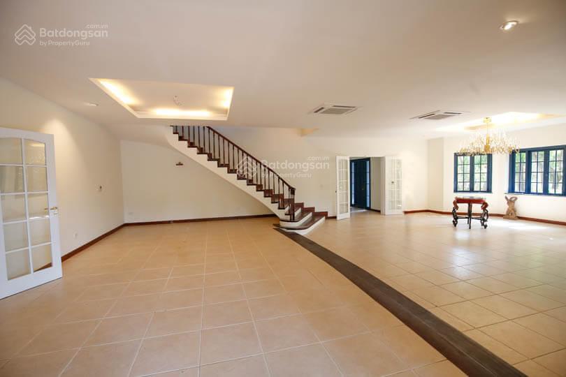 Cho thuê quỹ đất vàng ngọc thụy gần 1.300m, 4 mặt tiền, không gian đẳng cấp