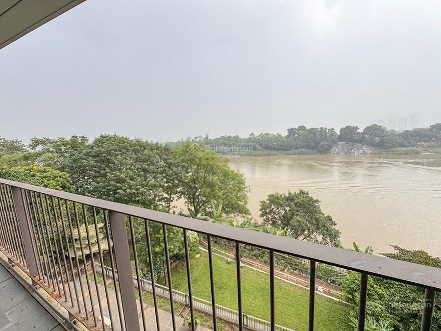 Biệt thự siêu hót view sông đuống có bể bơi phố bắc cầu bồ đề hà nội
