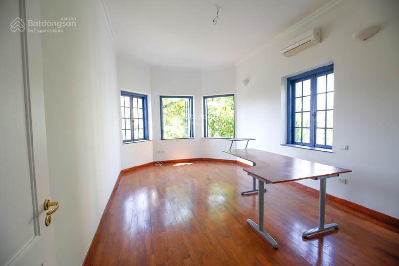 Cho thuê quỹ đất vàng ngọc thụy gần 1.300m, 4 mặt tiền, không gian đẳng cấp