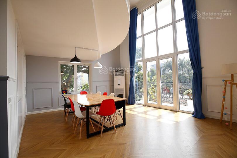 Căn hộ duplex bể bơi cho thuê tại long biên