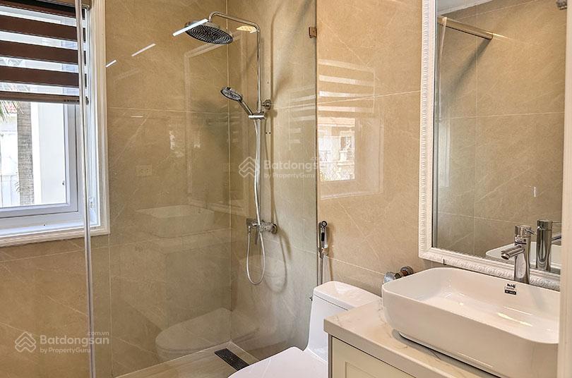 Cho thuê bt 5pn, 3wc, 260m2 giá tốt tại khu đô thị nam thăng long  ciputra, tây hồ