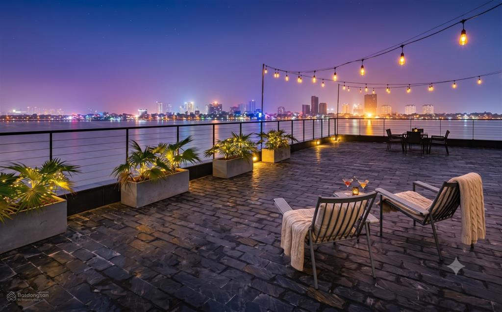 Cho thuê chung cư mini view đẹp 4pn, 3wc, 100 triệu, 180m2 ở quảng khánh, tây hồ, hà nội