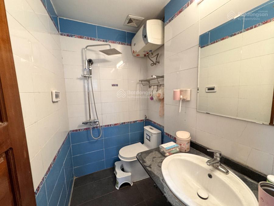 Cho thuê gấp nhà 6pn, 6wc, 70m2, 35 triệu, ở âu cơ, p tứ liên, q.tây hồ
