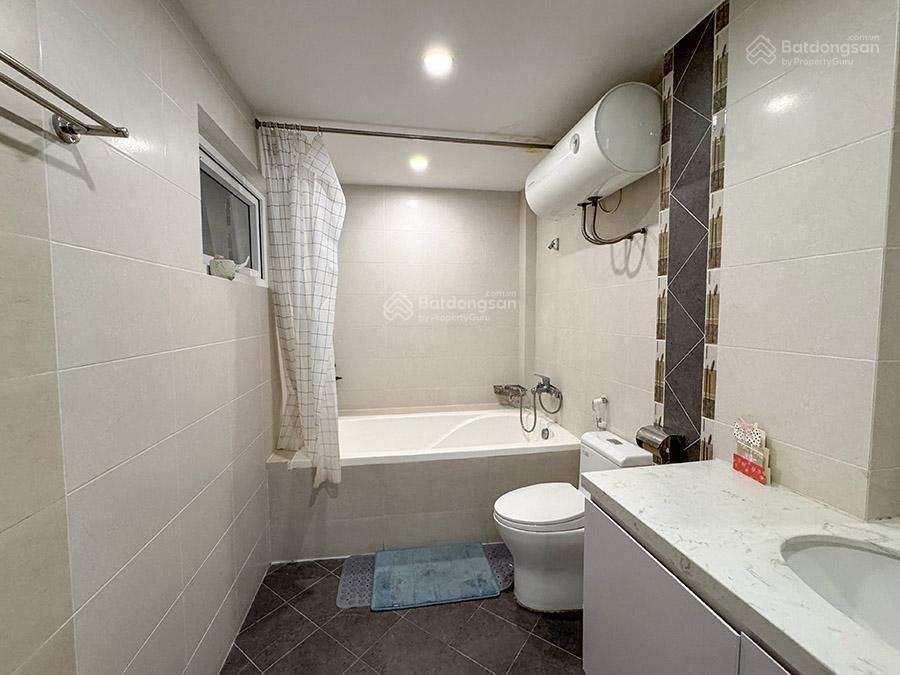 Cho thuê căn hộ dịch vụ view đẹp đường tô ngọc vân tây hồ