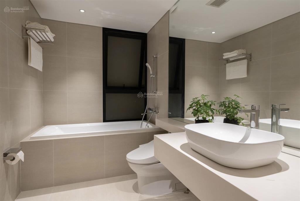 Cho thuê cc mini 2pn, 2wc, 90m2, giá cực chất 26,5 triệu tại tô ngọc vân, p. quảng an, q. tây hồ