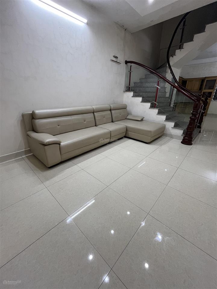 Bán nhà đường nguyễn xá, bắc từ liêm 65m2 x 5 tầng, 3 mặt thoáng oto đỗ cửa 0972 893 ***