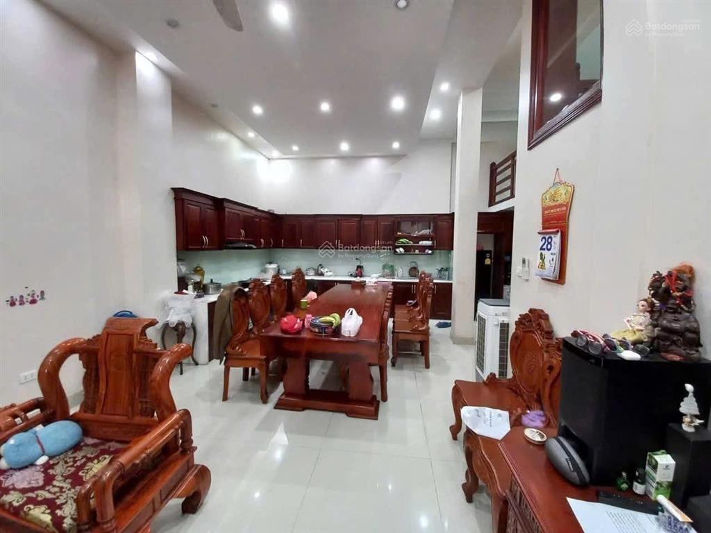 Bán biệt thự song lập kđt mỹ đình 2  200m2  vỉa hè đỗ 10 ô tô