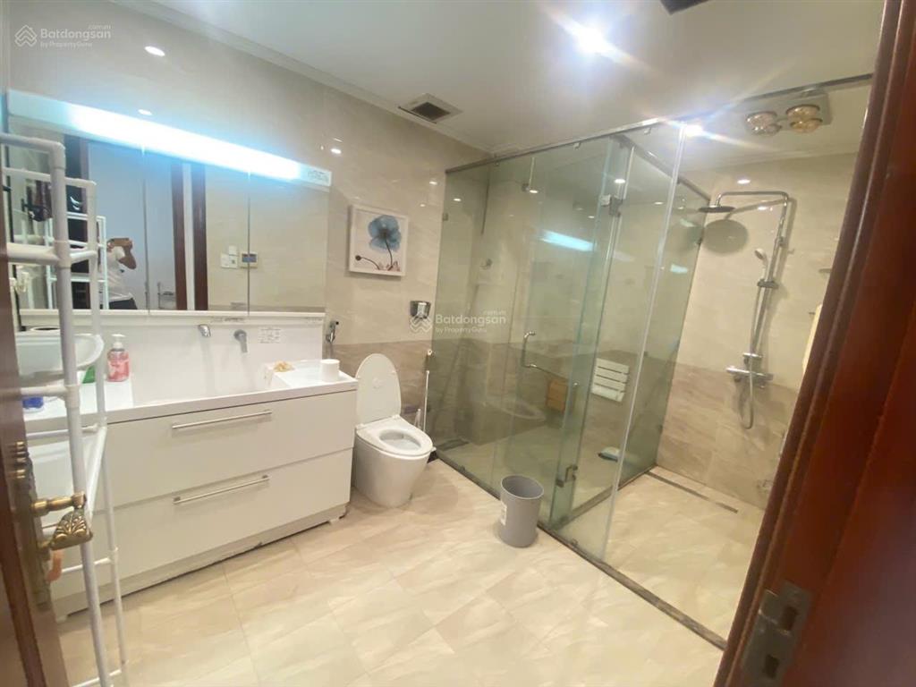 Cho thuê văn phòng hd mon hàm nghi 120m², chia 2 phòng, full nội thất, giá 16 triệu/tháng