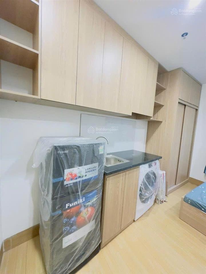 Bán tòa ccmn cầu giấy 6 tầng thang máy, 20 căn hộ, dòng tiền 100 triệu/tháng, giá 24 tỷ