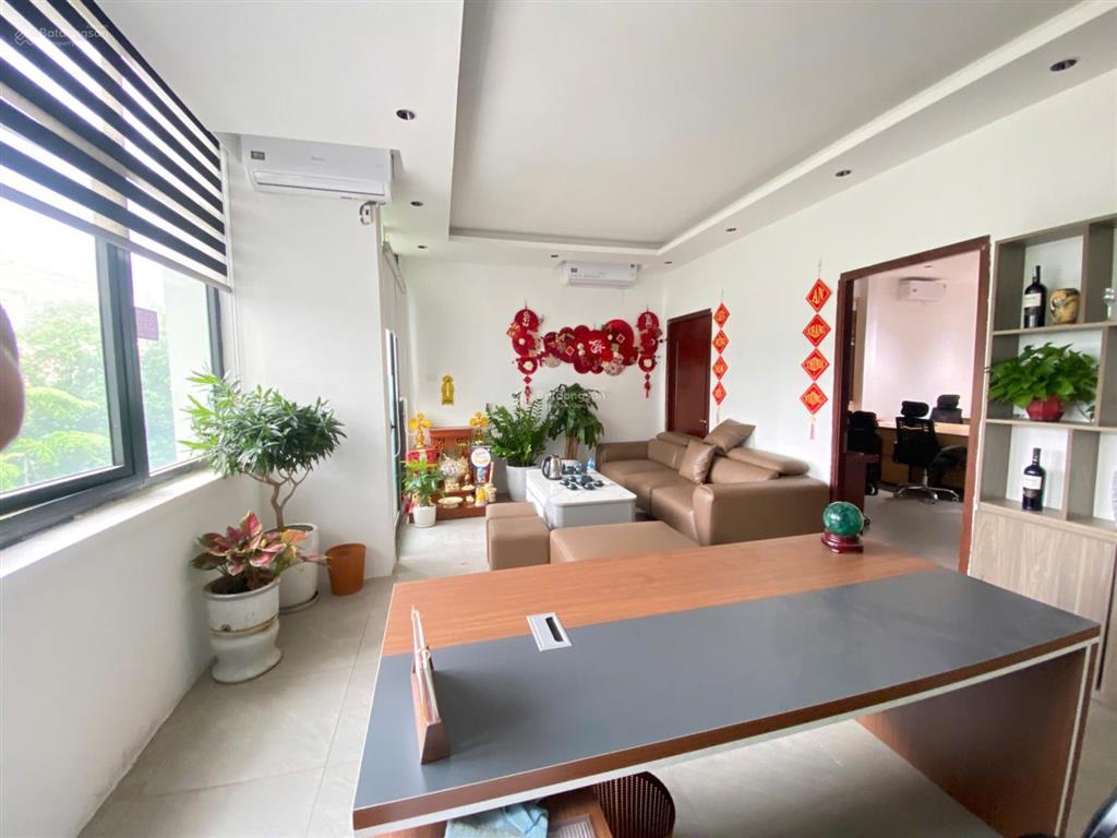 Cho thuê văn phòng 80m2 full đồ hàm nghi giá chỉ 13 triệu/tháng