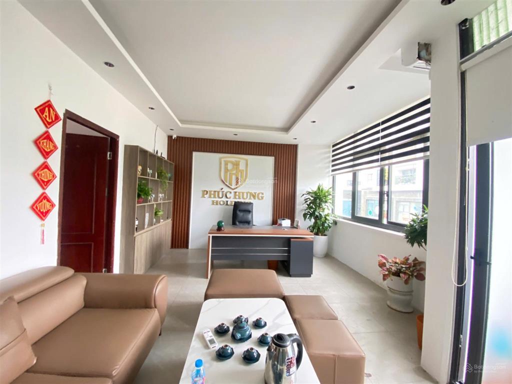 Cho thuê văn phòng 80m2 full đồ hàm nghi giá chỉ 13 triệu/tháng