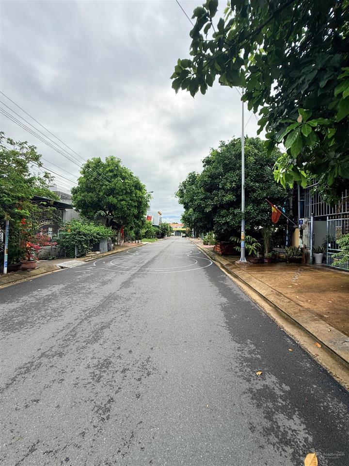 Bán 200m2 đất thổ cư, mặt tiền 12m, sổ đỏ sẵn tại khu gđ vùng 4 hải quân, bắc cam ranh, giá 8,x tỷ