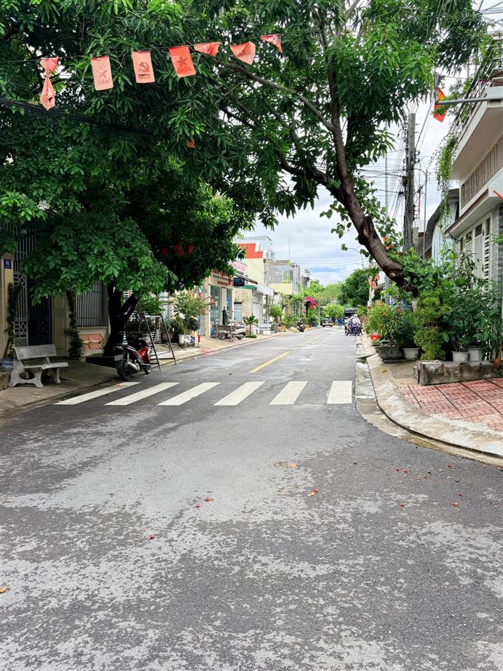 Bán 200m2 đất thổ cư, mặt tiền 12m, sổ đỏ sẵn tại khu gđ vùng 4 hải quân, bắc cam ranh, giá 8,x tỷ