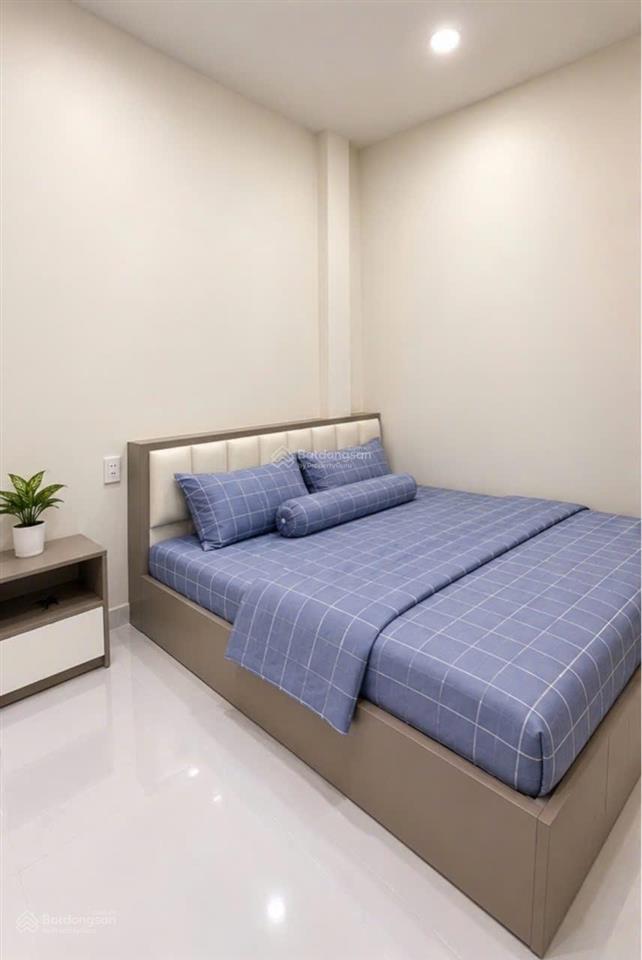 Chỉ 6 tỷx dt 4x14m , 2 tầng, hẻm xe tải đ. hoàng bật đạt, p15, tân bình