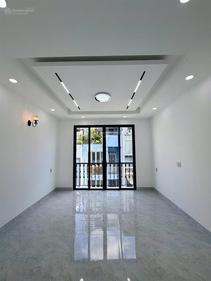 Nhà mới xây, 6 tầng có thang máy 4x12m, bùi thị xuân, p1, tân bình, giao phạm văn hai