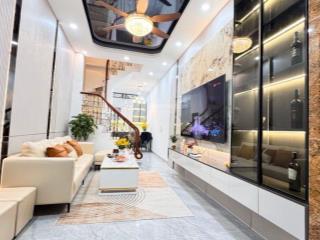 Siêu phẩm ba đình ở ngay full nội thất xịn chủ tặng lại khách  hàng xóm vin giảng võ