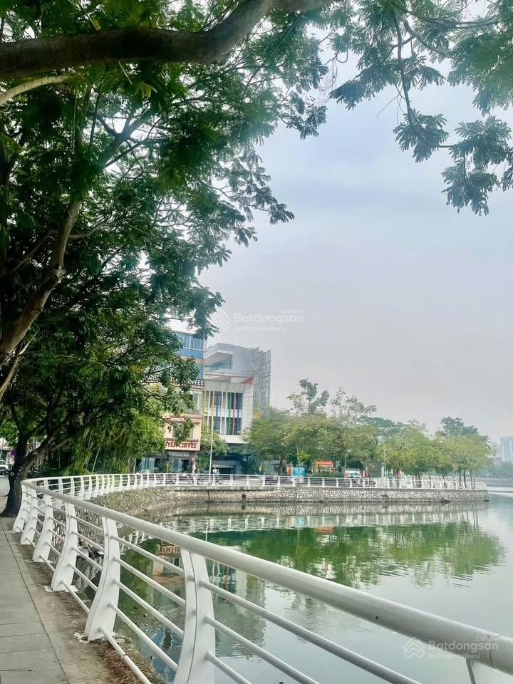 Mặt phố mặt hồ tây lô góc mt 8m vỉa hè 6m thang máy  tt tây hồ