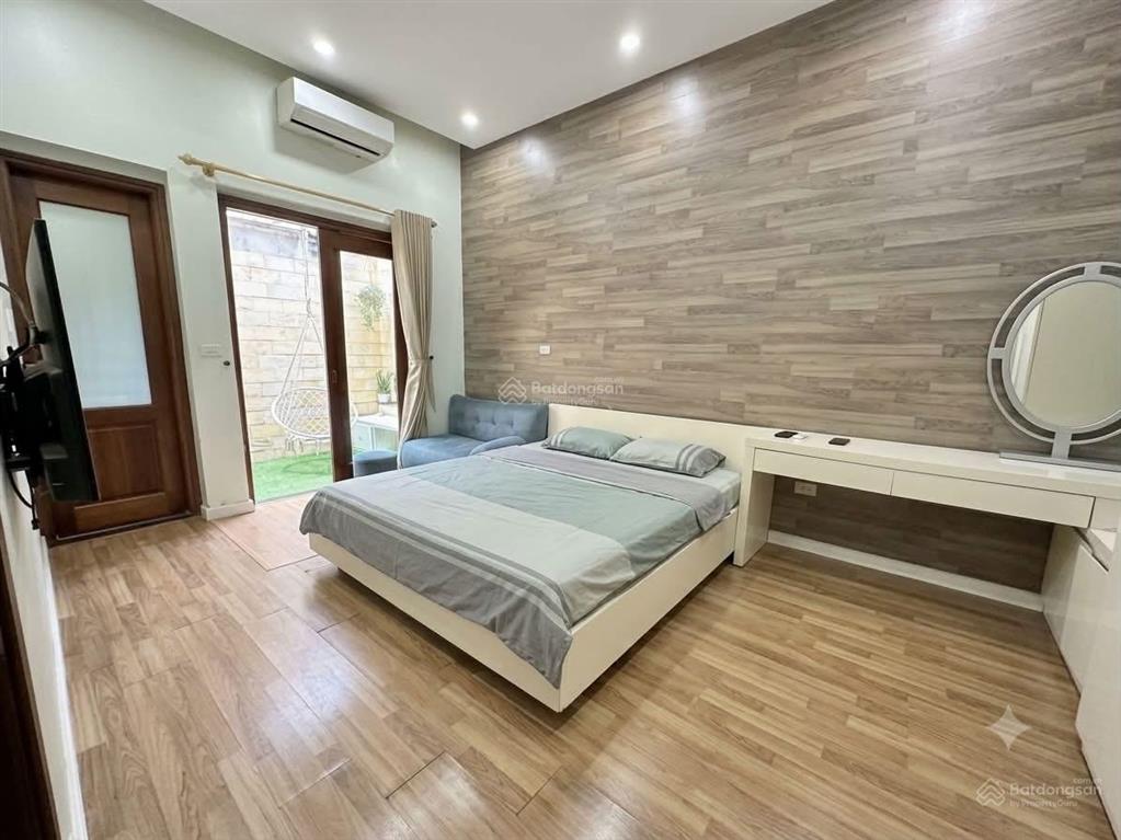 Lô góc 2 mặt thoáng mt 8,1m ngõ kinh doanh dòng tiền 15tr/tháng thụy khuê