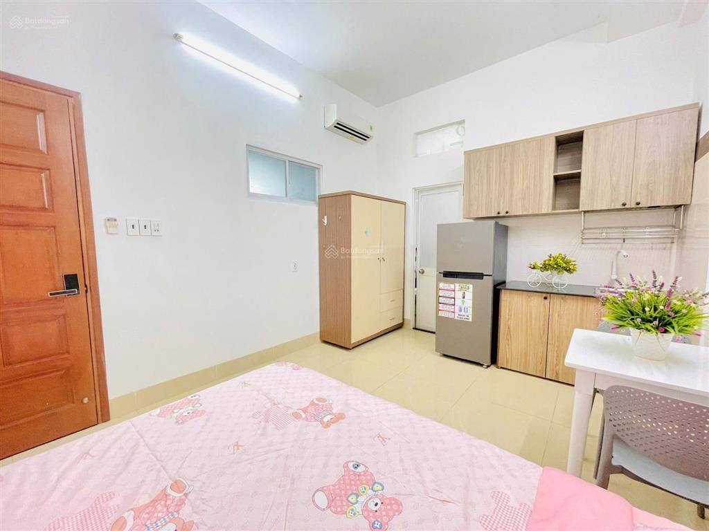 Khai trương studio full nội thất mới keng, cửa sổ trời, gần cầu vượt 3/2