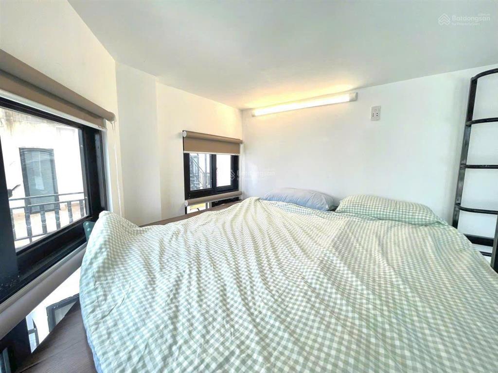 Cho thuê duplex ban công, thang máy ngay trung tâm q1 chỉ 4.xtr