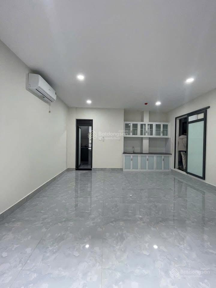 Cho thuê mặt bằng kinh doanh tại nguyễn thị thập, 8,5 triệu, 50m2