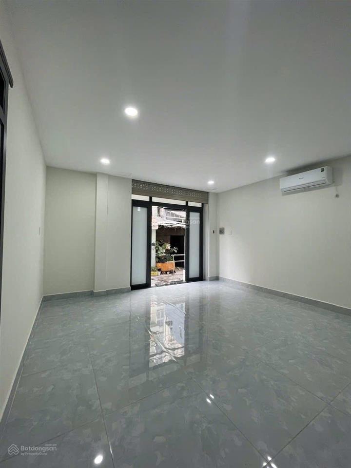 Cho thuê mặt bằng kinh doanh tại nguyễn thị thập, 8,5 triệu, 50m2