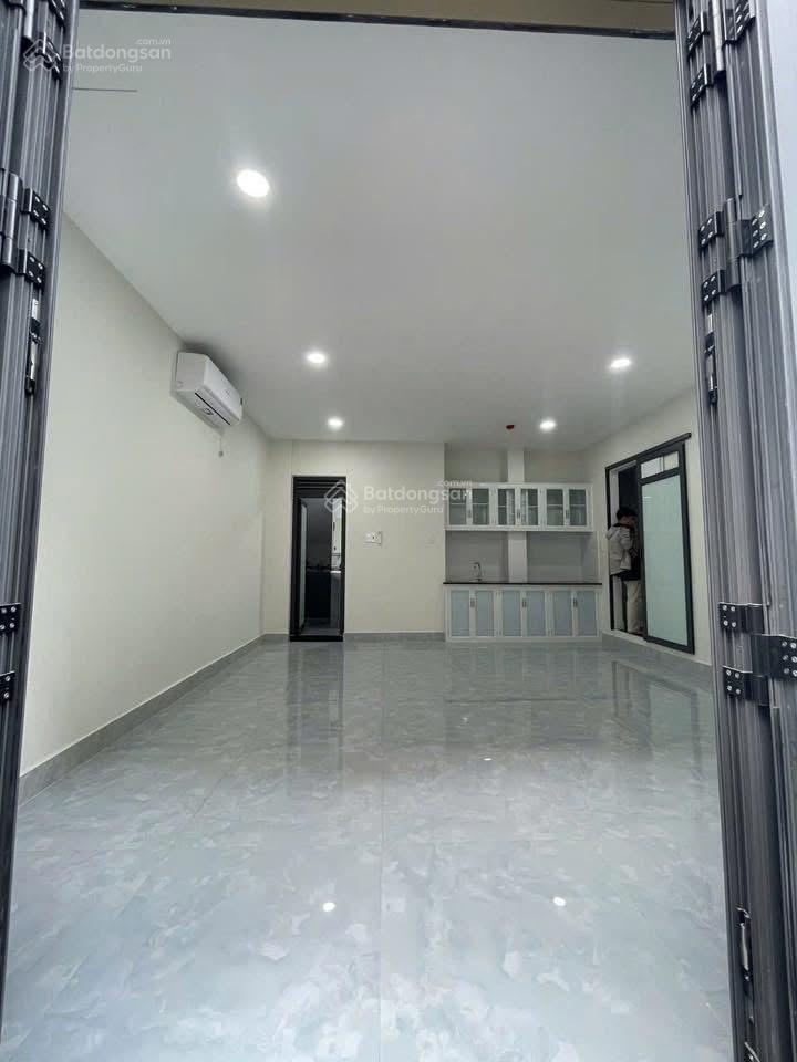 Cho thuê mặt bằng kinh doanh tại nguyễn thị thập, 8,5 triệu, 50m2