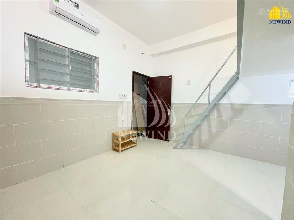 Độc quyền phòng có gác 30m2 ngay kcx, phú mỹ hưng, crescent mall, đại học ufm