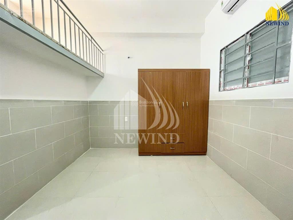Độc quyền phòng có gác 30m2 ngay kcx, phú mỹ hưng, crescent mall, đại học ufm