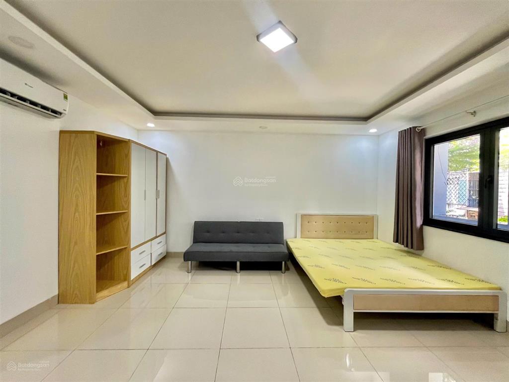 Trống sẵn căn studio ban công ngay tdtu, lotte, ufm, rmit quận 7