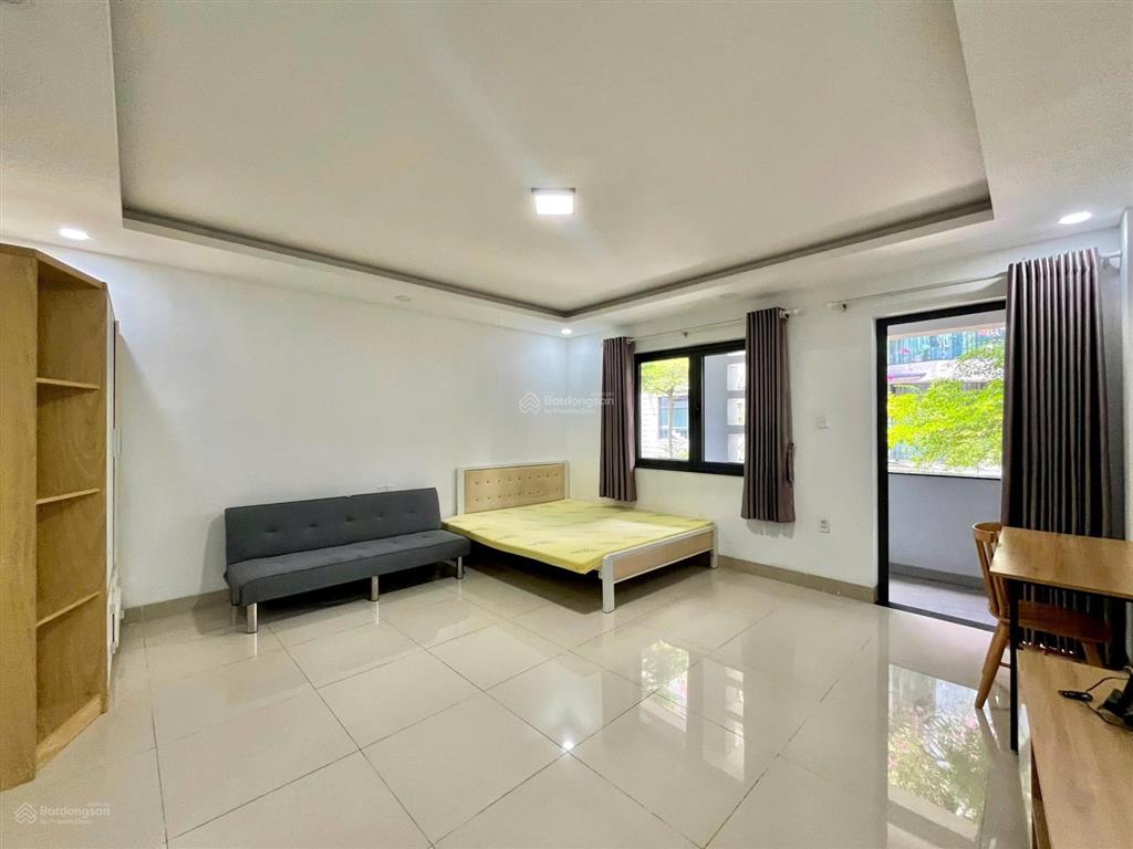 Trống sẵn căn studio ban công ngay tdtu, lotte, ufm, rmit quận 7