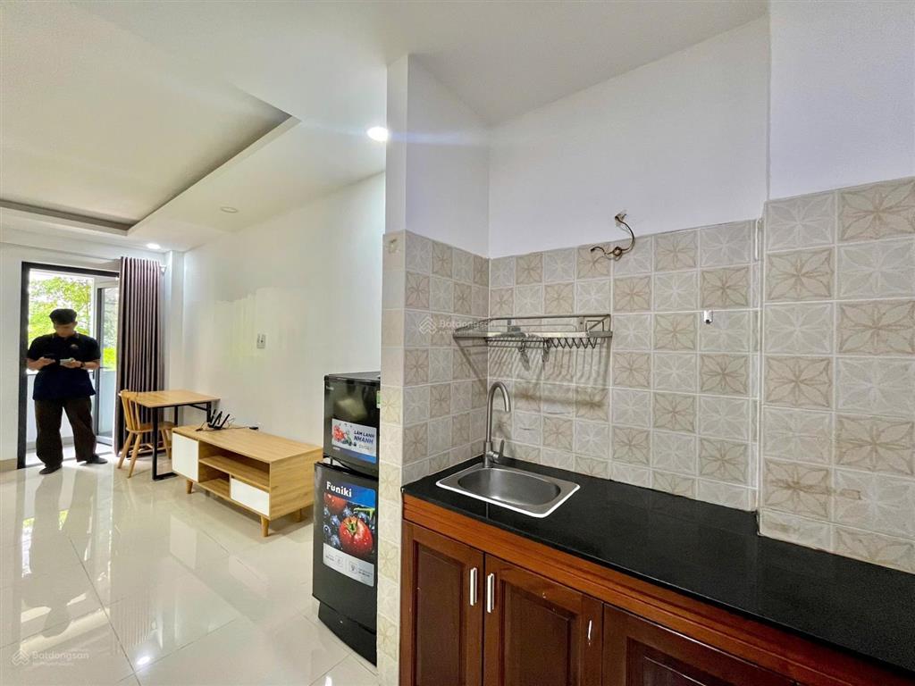 Trống sẵn căn studio ban công ngay tdtu, lotte, ufm, rmit quận 7