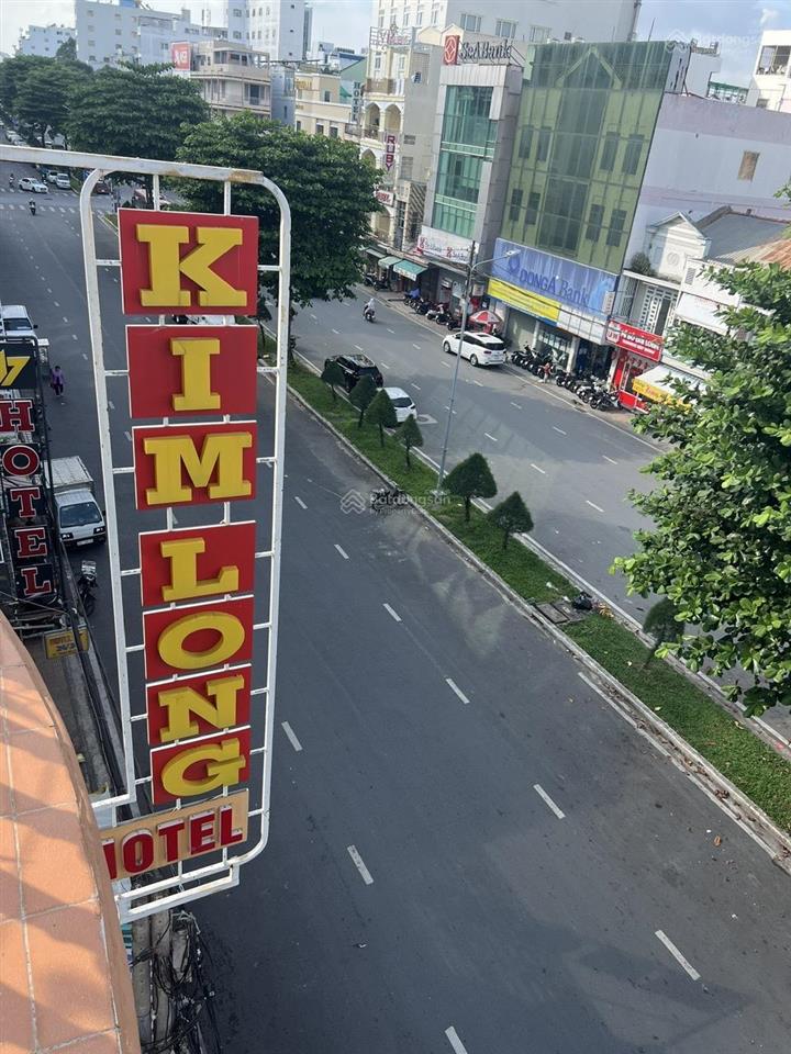 Khách sạn/ nhà cho thuê lâu dài.