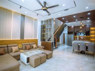 Bán nhà mặt tiền dương thưởng, 2 tầng khu hòa cường bắc, nở hậu, giá sụp hầm , hot hot....