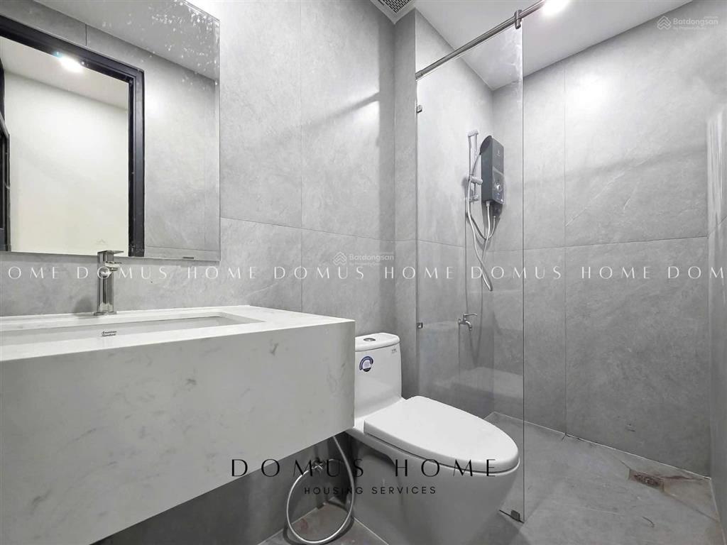 Cho thuê căn hộ dịch vụ  cc mini dạng studio tách bếp full nội thất cao cấp ngay trung tâm quận 7