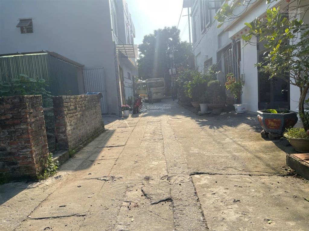 Chính chủ bán lô góc 2 mặt tiền, vuông vắn, tài chính vừa phải ở xã tiền phong, huyện mê linh