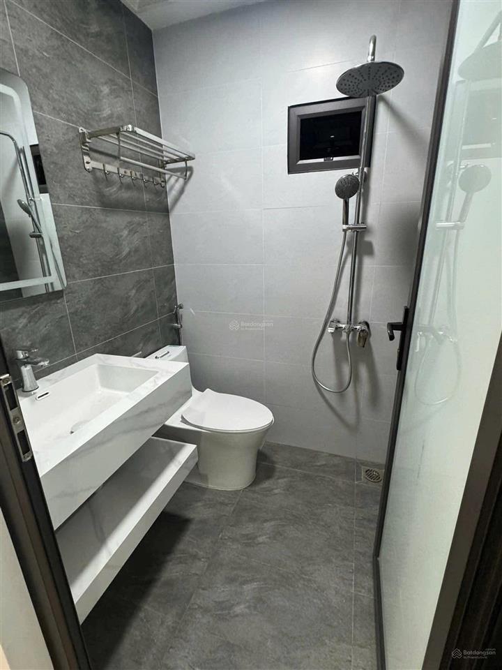 Cho thuê nhà mới long biên gần aeon mall cầu vĩnh tuy đường cổ linh phố trạm  nhà mới tinhgần ô tô