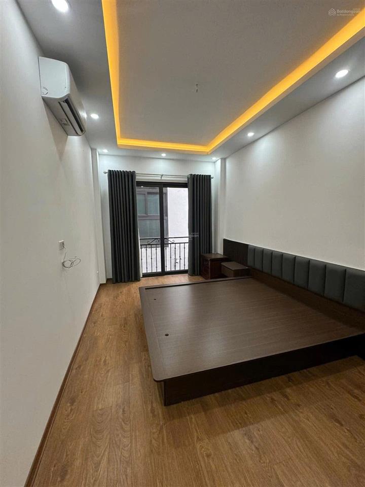 Cho thuê nhà mới long biên gần aeon mall cầu vĩnh tuy đường cổ linh phố trạm  nhà mới tinhgần ô tô