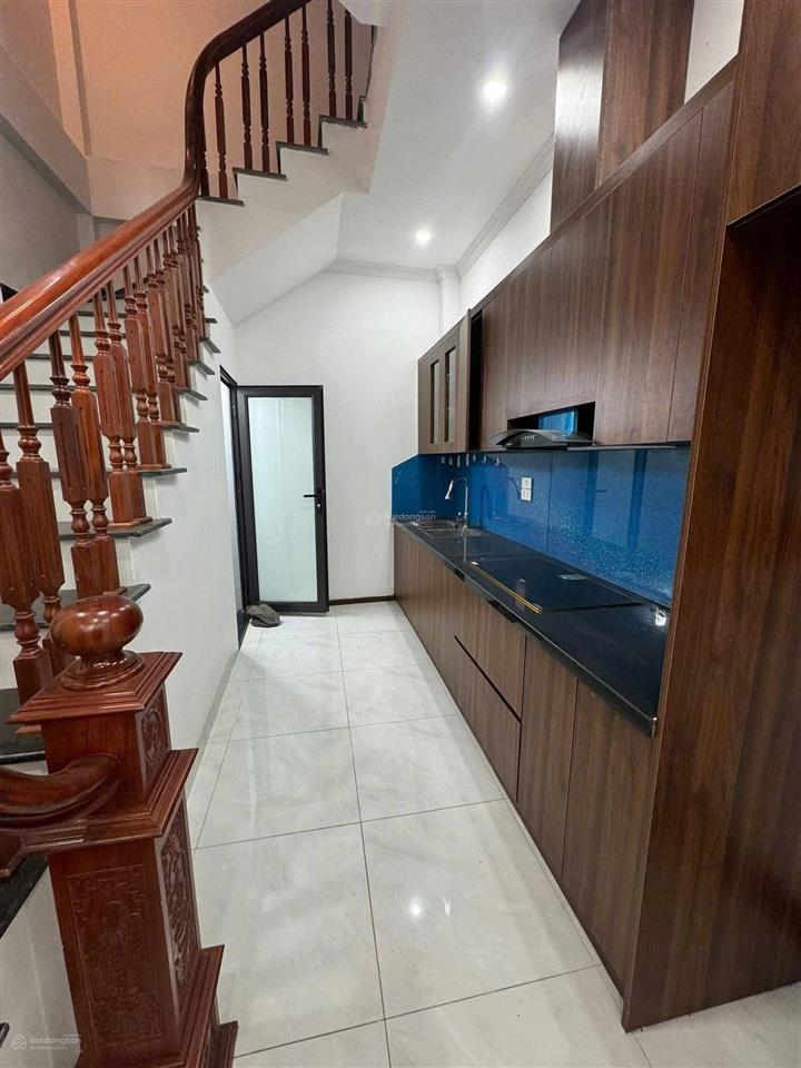 Cho thuê nhà mới long biên gần aeon mall cầu vĩnh tuy đường cổ linh phố trạm  nhà mới tinhgần ô tô