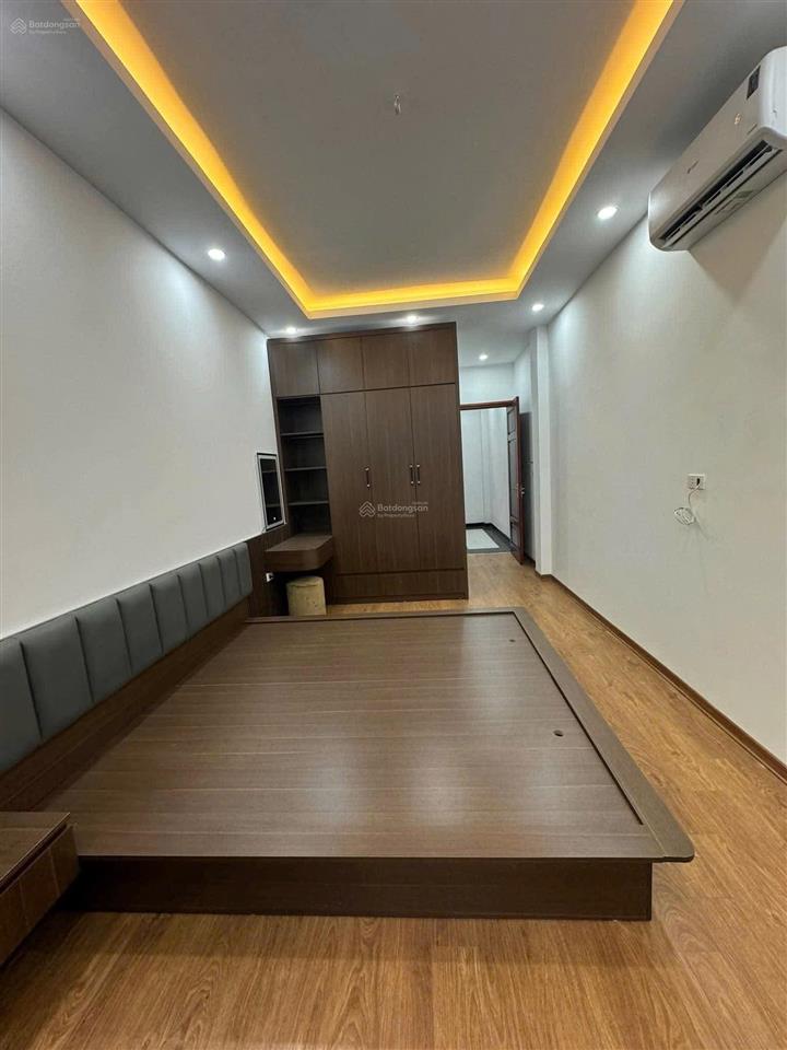 Cho thuê nhà mới long biên gần aeon mall cầu vĩnh tuy đường cổ linh phố trạm  nhà mới tinhgần ô tô