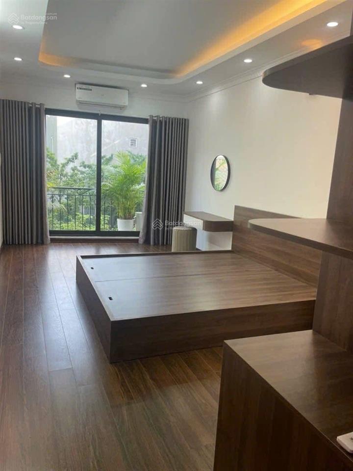 Giá 8 triệu cho thuê nhà long biên  bát khối  nhà mới giá rẻ ô tô nhỏ vào nhà