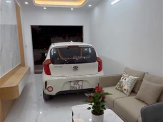 Giá 8 triệu cho thuê nhà long biên  bát khối  nhà mới giá rẻ ô tô nhỏ vào nhà