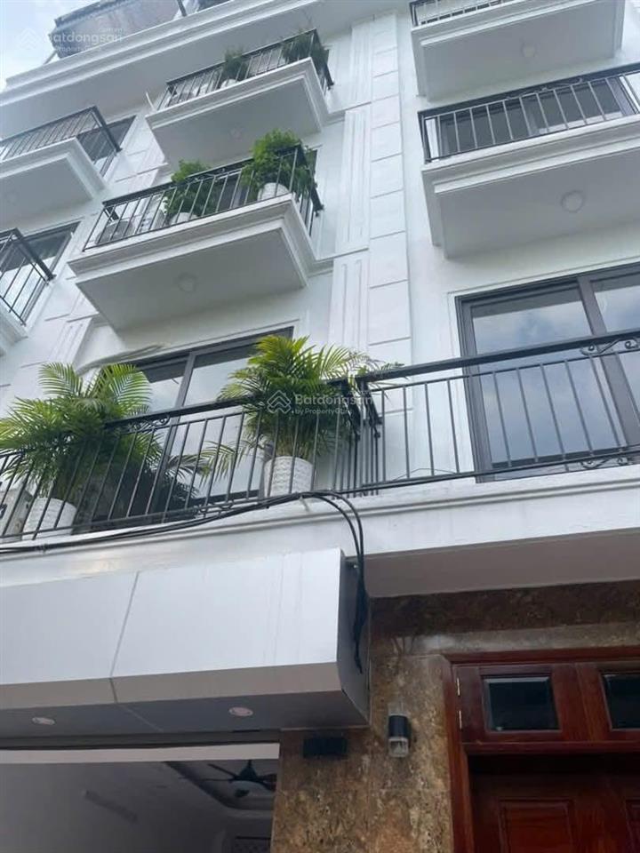 Giá 8 triệu cho thuê nhà long biên  bát khối  nhà mới giá rẻ ô tô nhỏ vào nhà