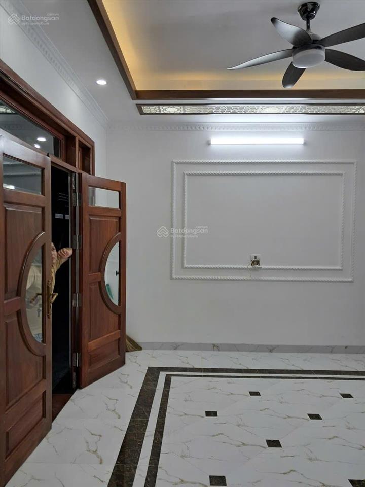 Cho thuê nhà xây mới long biên  gần bic c, đường ngô gia tự, việt hưng nguyễn văn cừ long biên