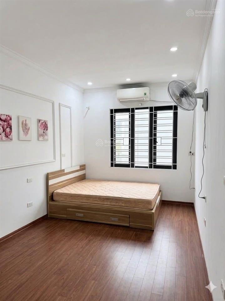 Cho thuê thuê nhà nguyễn sơn, ngọc lâm bồ đề long biên full đồ 11 triệu..