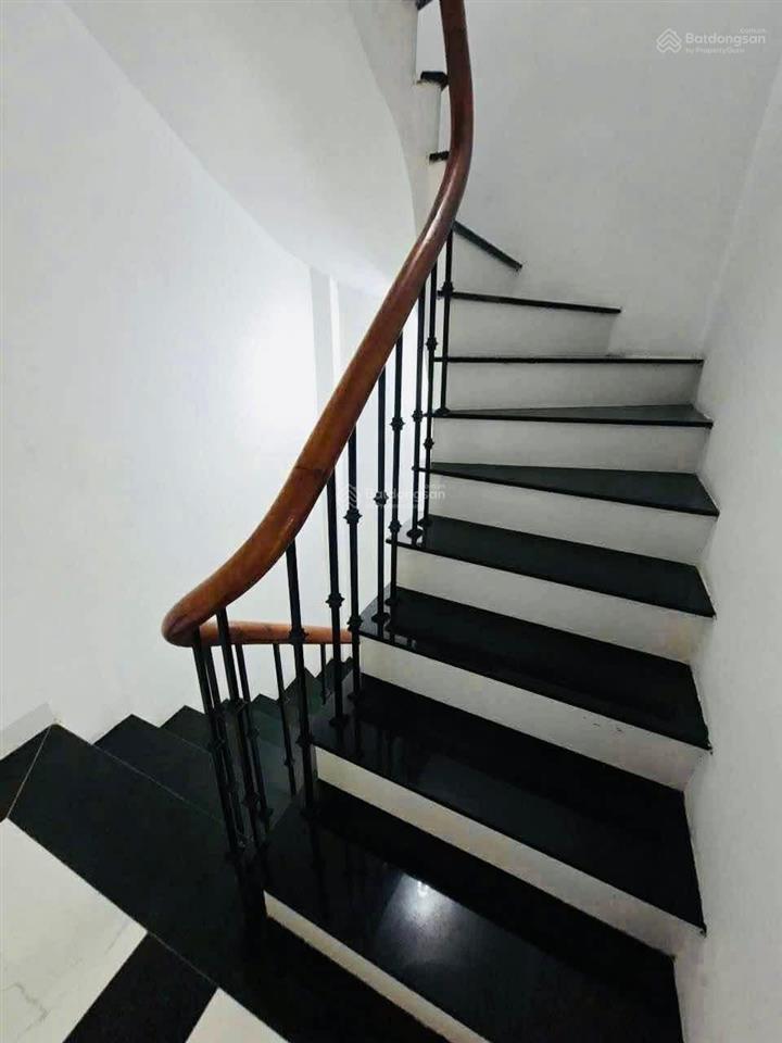 7.5 triêui cho thuê nhà thượng thanh  long biên gần cầu chui phố ngô gia tự  nguyễn văn cừ